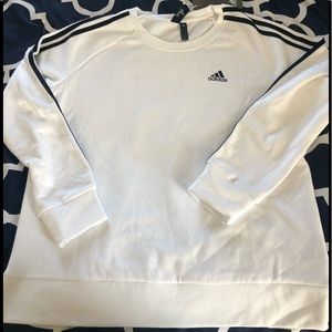 Adidas Women’s crew neck sweatshirt XL